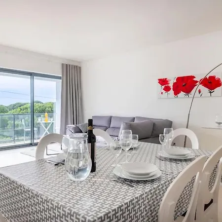 & Family | Cavalo Preto Appartement
