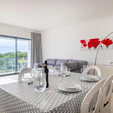 Apartment & Family | Cavalo Preto *
