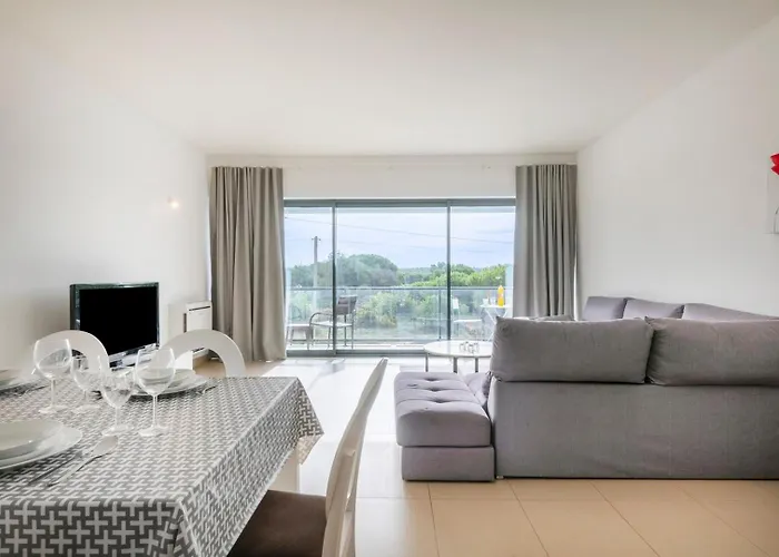 & Family | Cavalo Preto Apartamento Quarteira