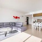 Appartement & Family | Cavalo Preto