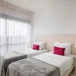 Appartement & Family | Cavalo Preto